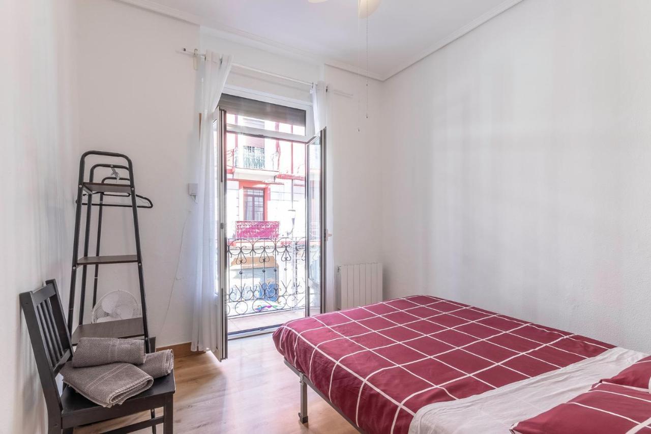 Apartamento Junto Al Guggenheim Con Parking Gratuito Більбао Екстер'єр фото