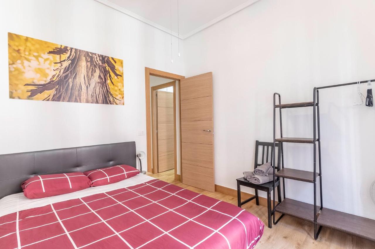 Apartamento Junto Al Guggenheim Con Parking Gratuito Більбао Екстер'єр фото