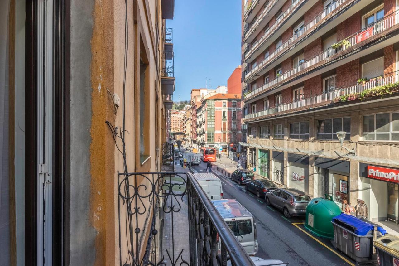 Apartamento Junto Al Guggenheim Con Parking Gratuito Більбао Екстер'єр фото